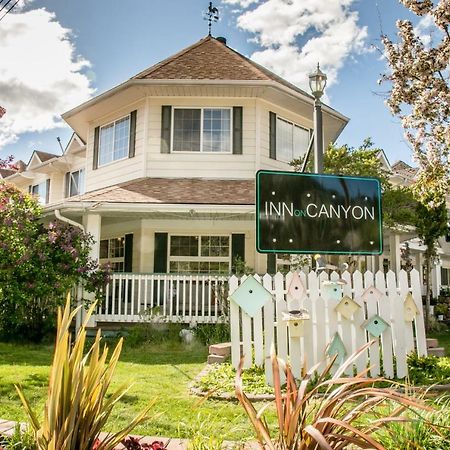 Inn On Canyon Radium Hot Springs Luaran gambar